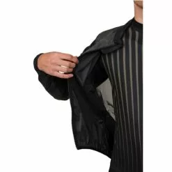 AGU Essential Vindjakke HiVis -Cykelshorts Butik AGU Essential Vindjakke HiVis 1663073236 05