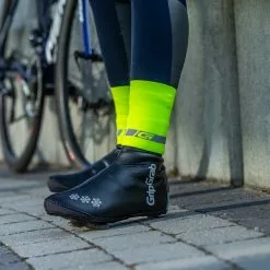 GripGrab CyclinGaitor Regnvejrs Ankle Cuff Hi-Vis -Cykelshorts Butik GripGrab CyclinGaitor Hi Vis 1635165866 06