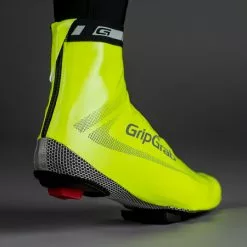 GripGrab RaceAqua Skoovertræk Hi-Vis (fluo) -Cykelshorts Butik hivisraceaqua210316 01
